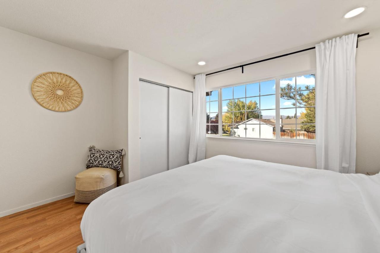Casa vacanze Delightful 4br Nr Downtown W Fireplace *